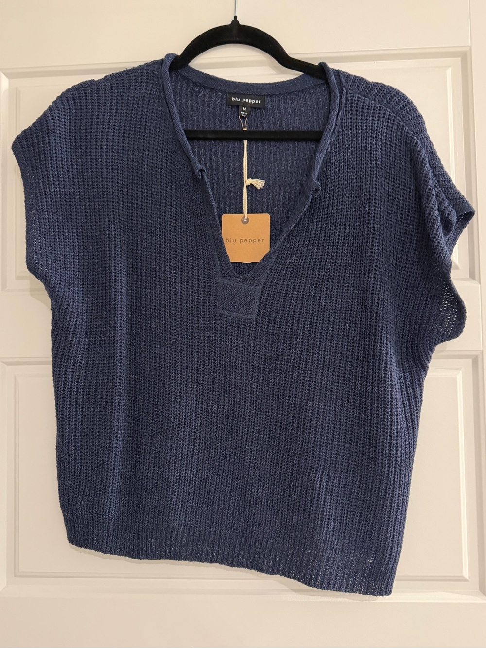 Blu Pepper Navy Knit Short Sleeve Top Medium NWT